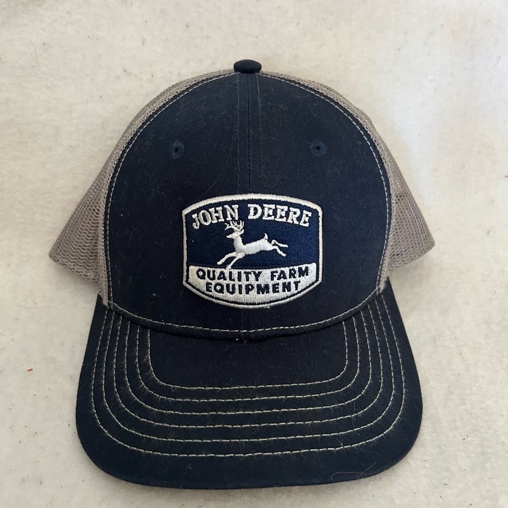 John Deere Black and Tan Cap